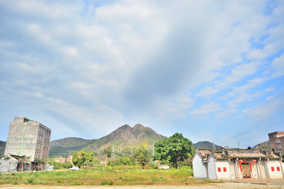 远眺广东普宁铁山