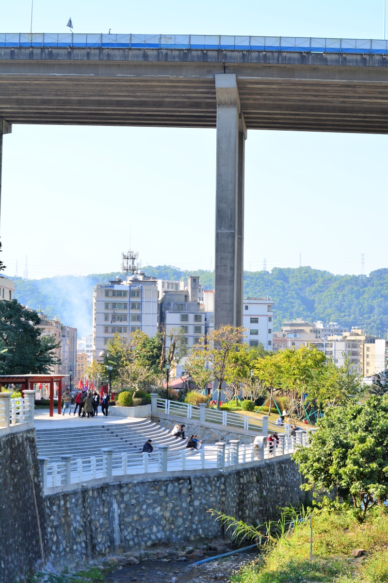 高速公路高架桥摄于广州大源村