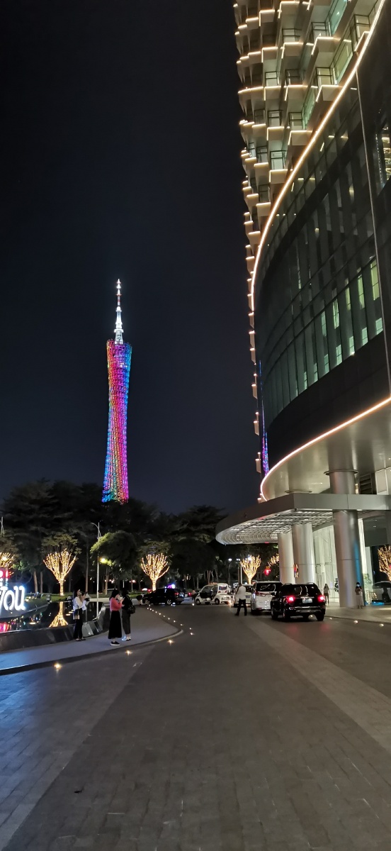 广州塔附近的美食街