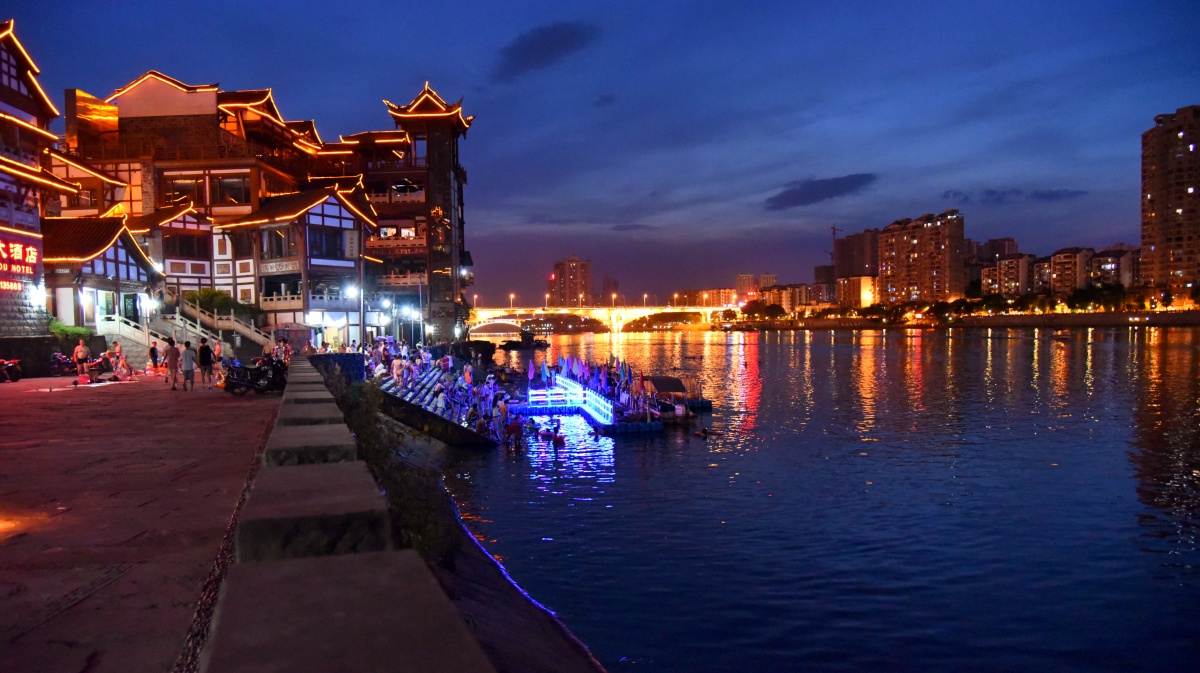 华灯初上三江口重庆合州