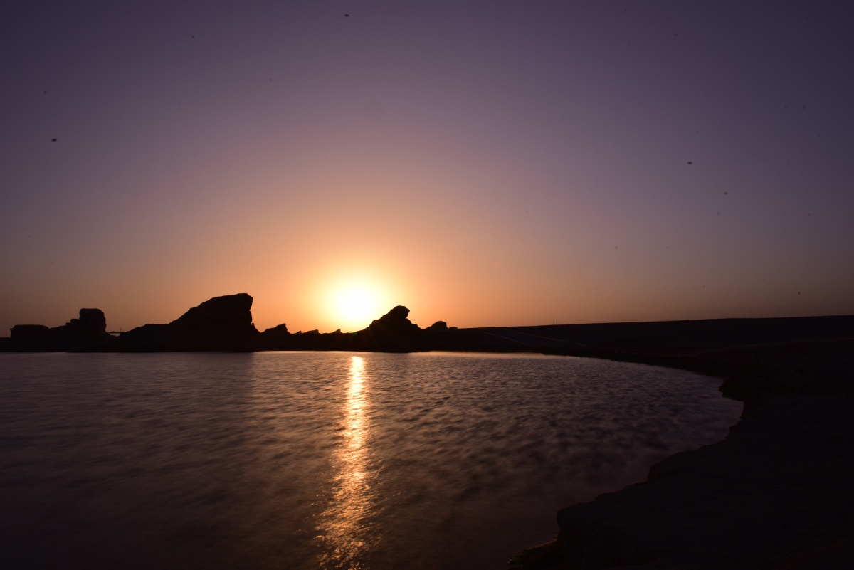 水上雅丹看日落