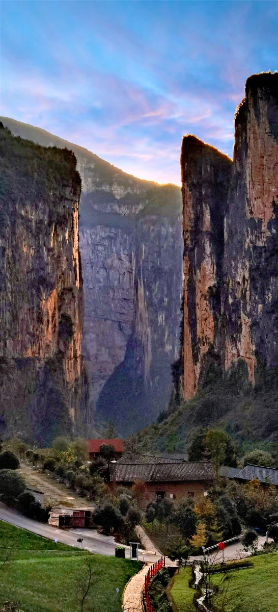 夔门人谓天下雄雄冠天下旱夔门