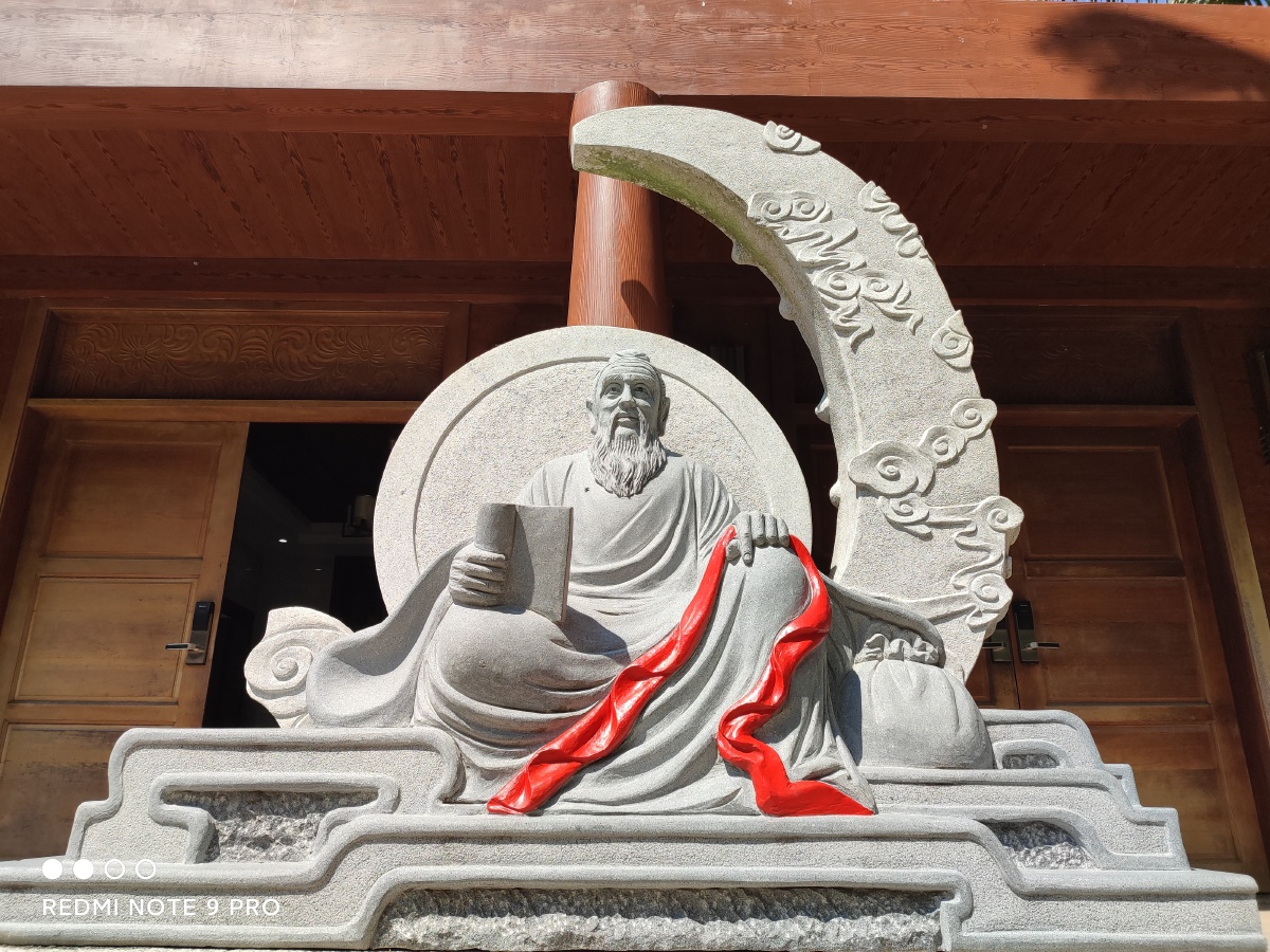 月老雕像雕刻景区旅游度假