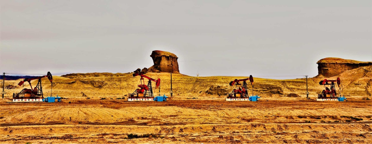 古尔班通古特沙漠油田