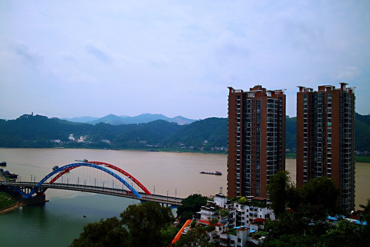 梧州市。