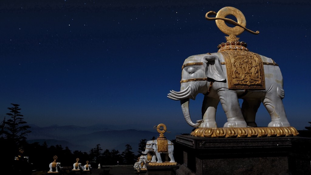 《金顶月夜》<br />
2014年3月