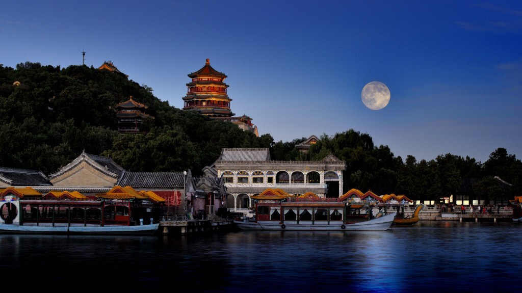 《颐和中秋月》<br />
2014年9月