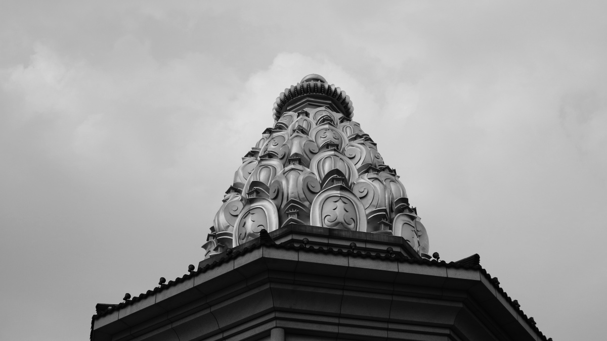 黑白色调的佛系建筑