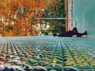 001