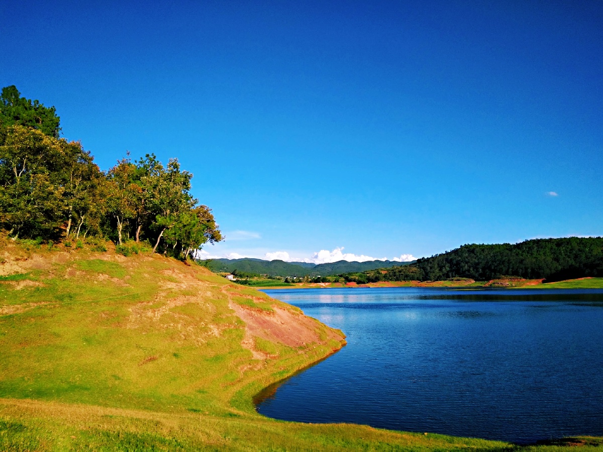 主题云南武定猫街新村水库夏景六摄影赵谢荣