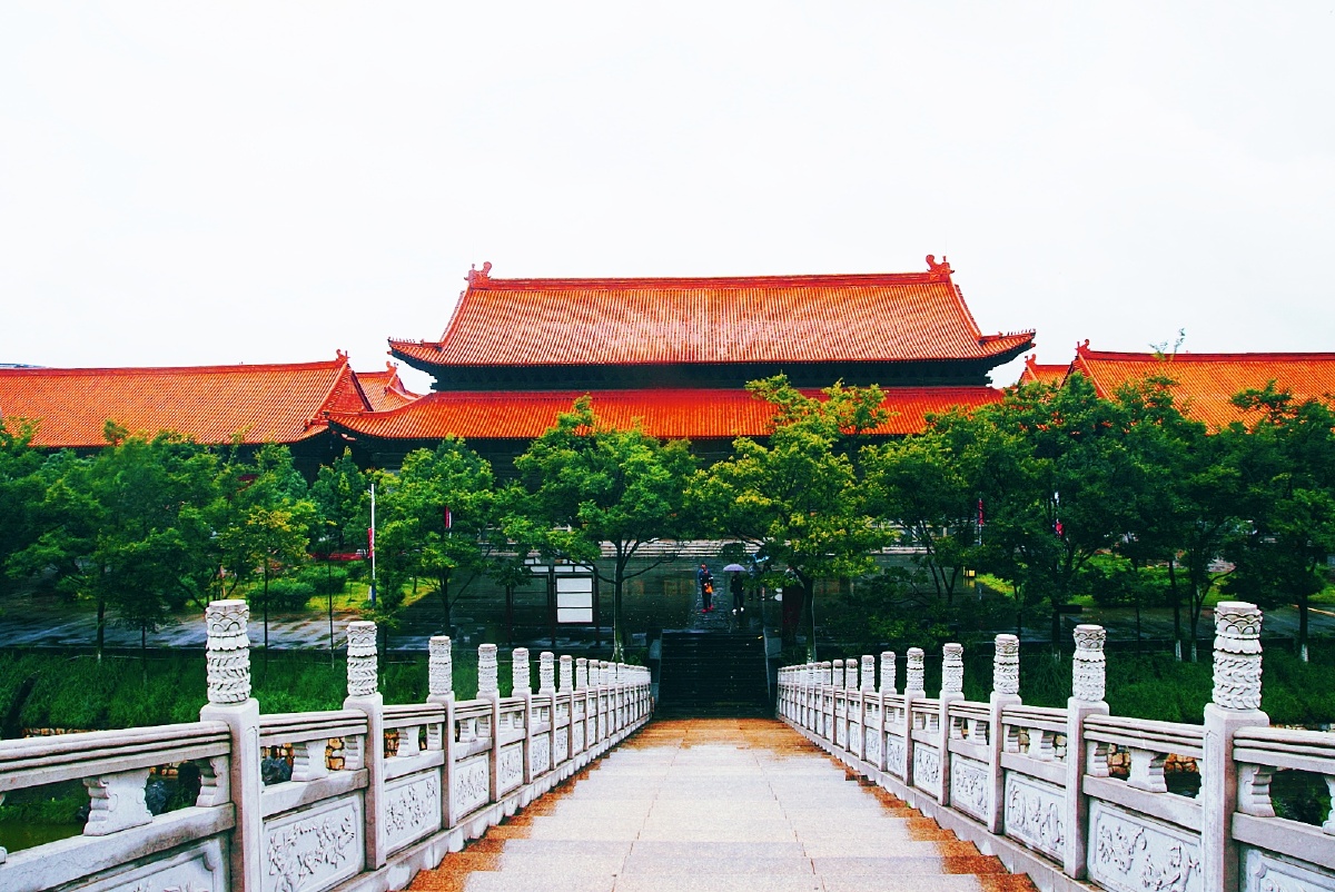 主题云南晋宁宝峰宝泉寺四摄影赵谢荣人杰地灵数宝峰苍松翠柏郁葱葱