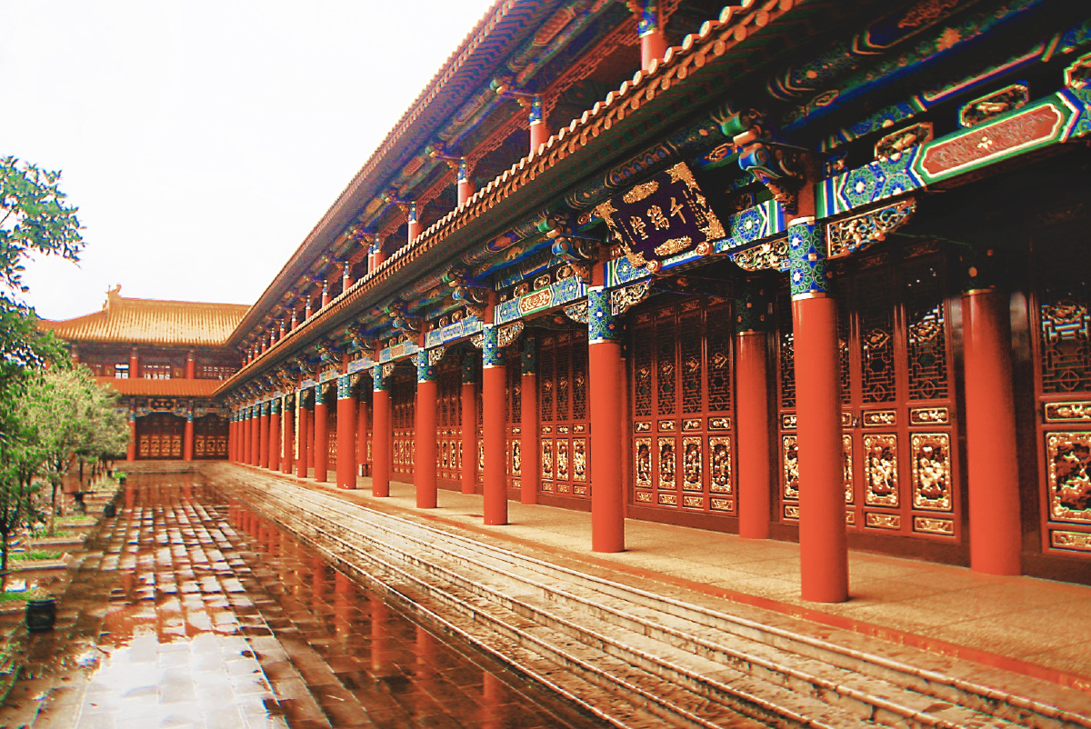 主题云南晋宁宝峰宝泉寺二摄影赵谢荣人杰地灵数宝峰苍松翠柏郁葱葱