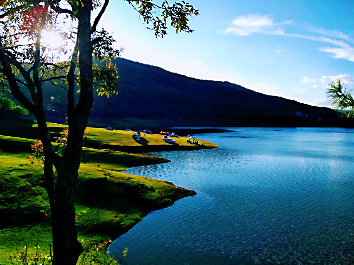 主题云南武定猫街新村水库夏景七摄影赵谢荣