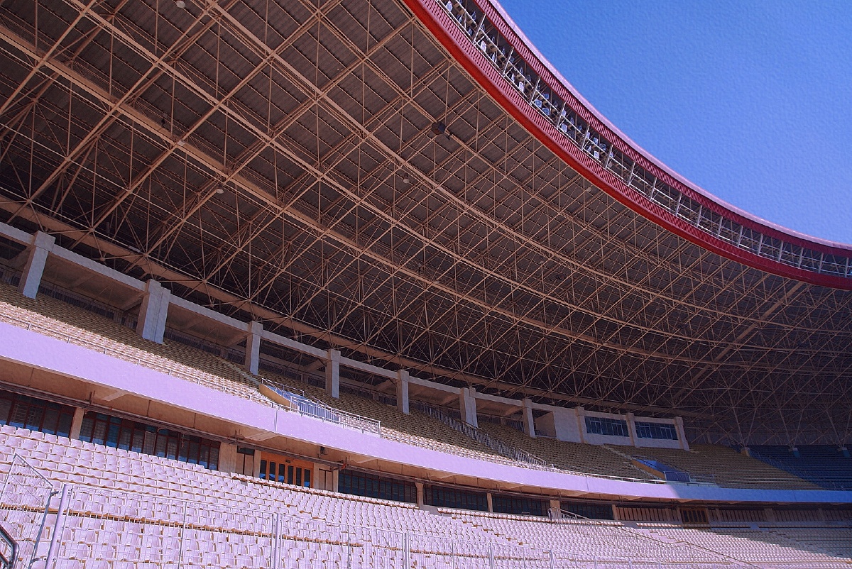 主题昆明拓东体育场一摄影赵谢荣