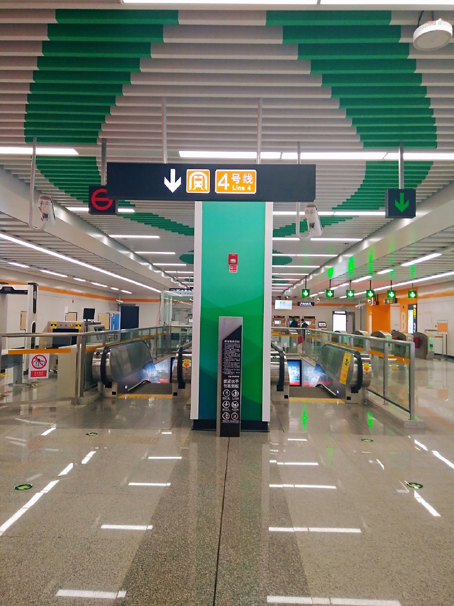 主题昆明最美地铁4号线摄影赵谢荣