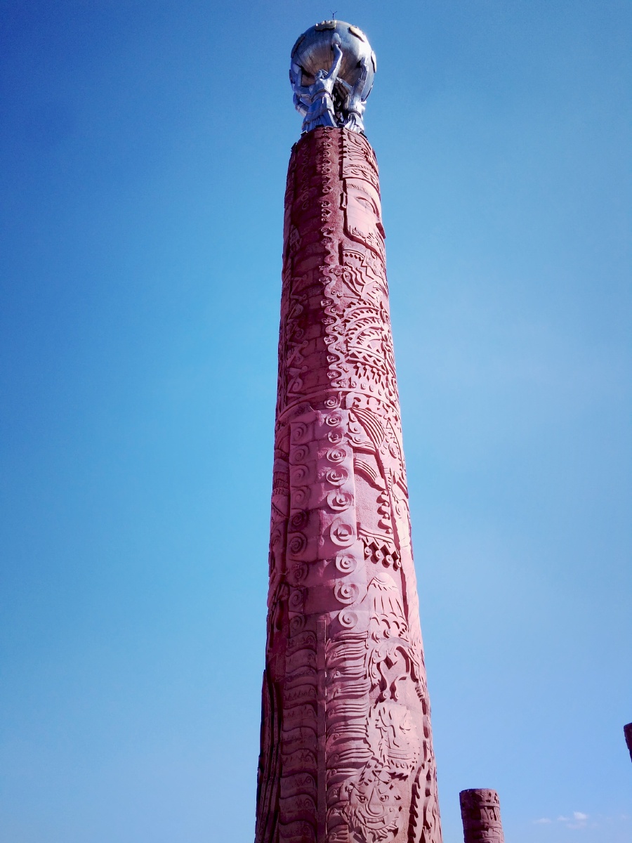 主题:【楚雄行——彝族十月太阳历文化园】摄影:【赵谢荣】