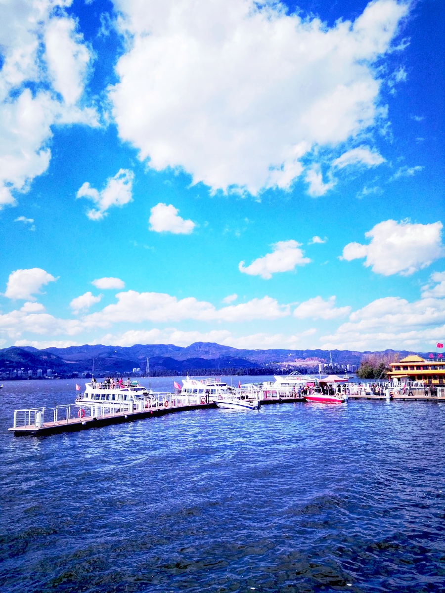 主题:【滇池景色】摄影:【赵谢荣】