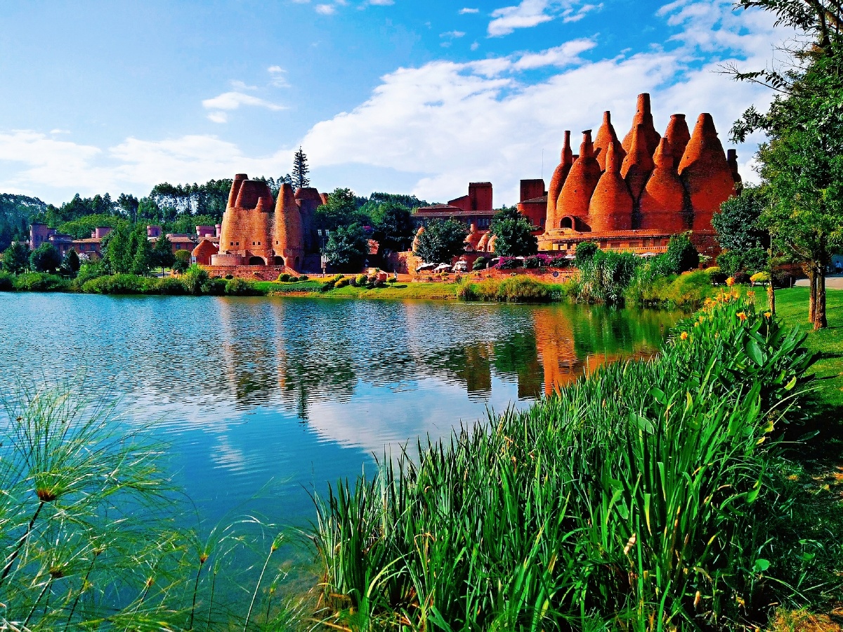 主题:【云南弥勒市——东风韵艺术小镇秋景(十) 摄影:【赵谢荣】