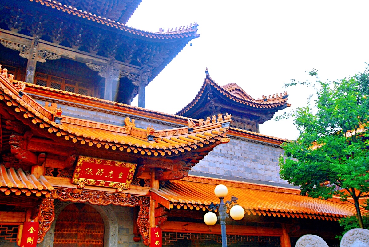 主题:【云南晋宁宝峰——宝泉寺(六)】摄影:【赵谢荣】人杰地灵数宝峰