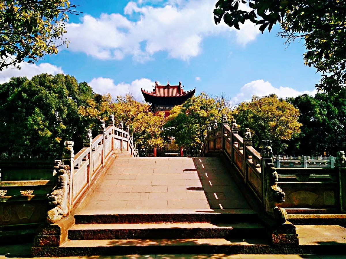 主题昆明海源寺三摄影赵谢荣