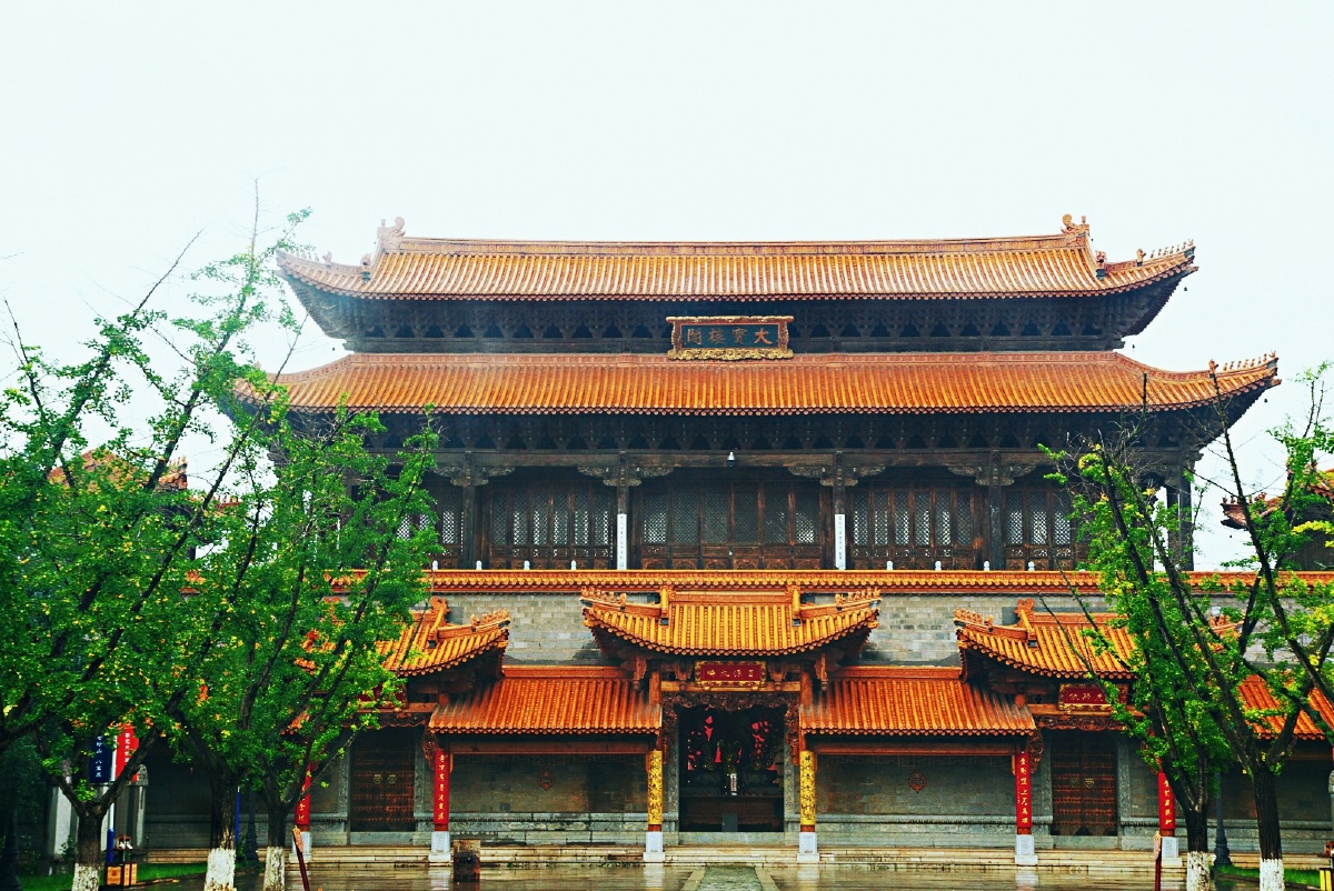 主题云南晋宁宝峰宝泉寺四摄影赵谢荣人杰地灵数宝峰苍松翠柏郁葱葱