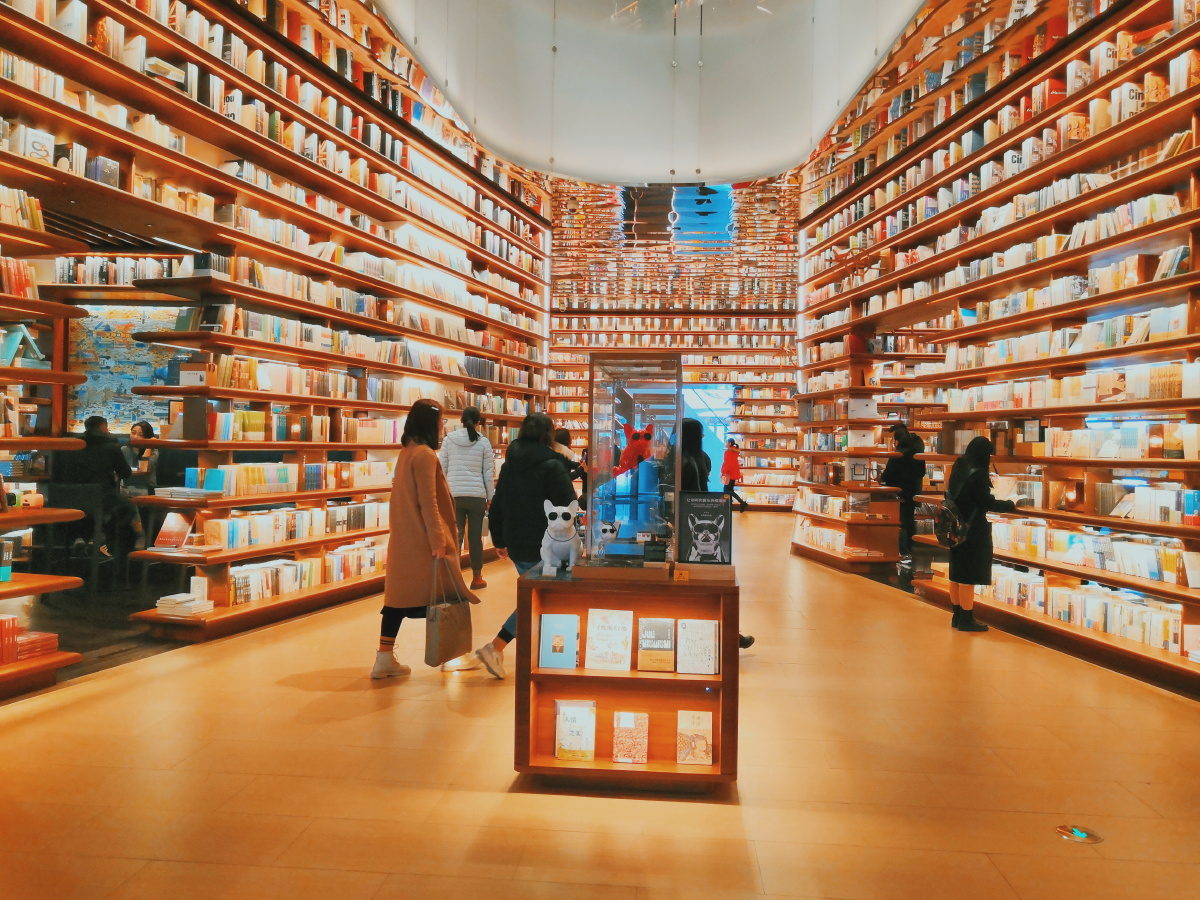 打卡西安网红书店言几又华为nova3拍摄vsco调色