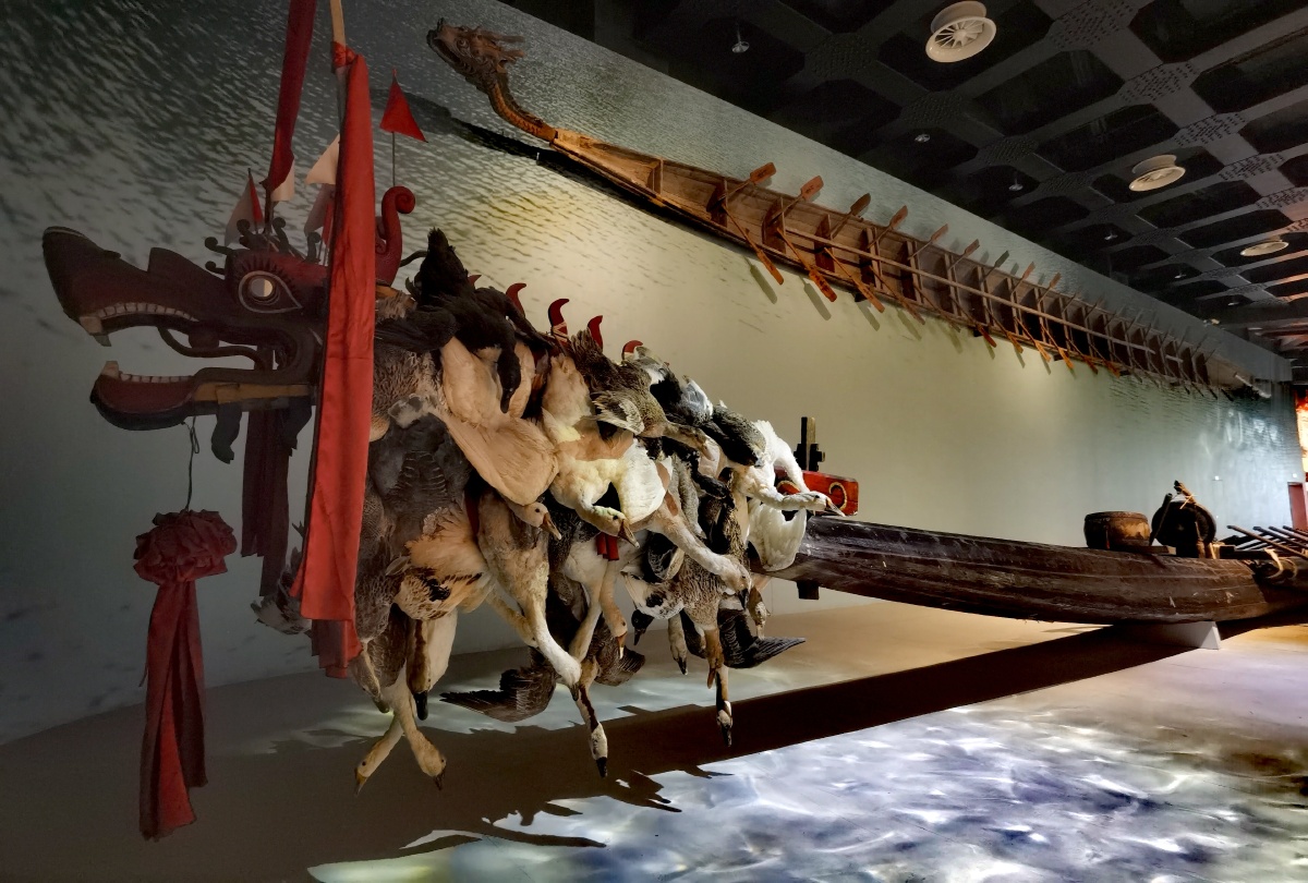 贵州省博物馆展品古龙舟民俗文化