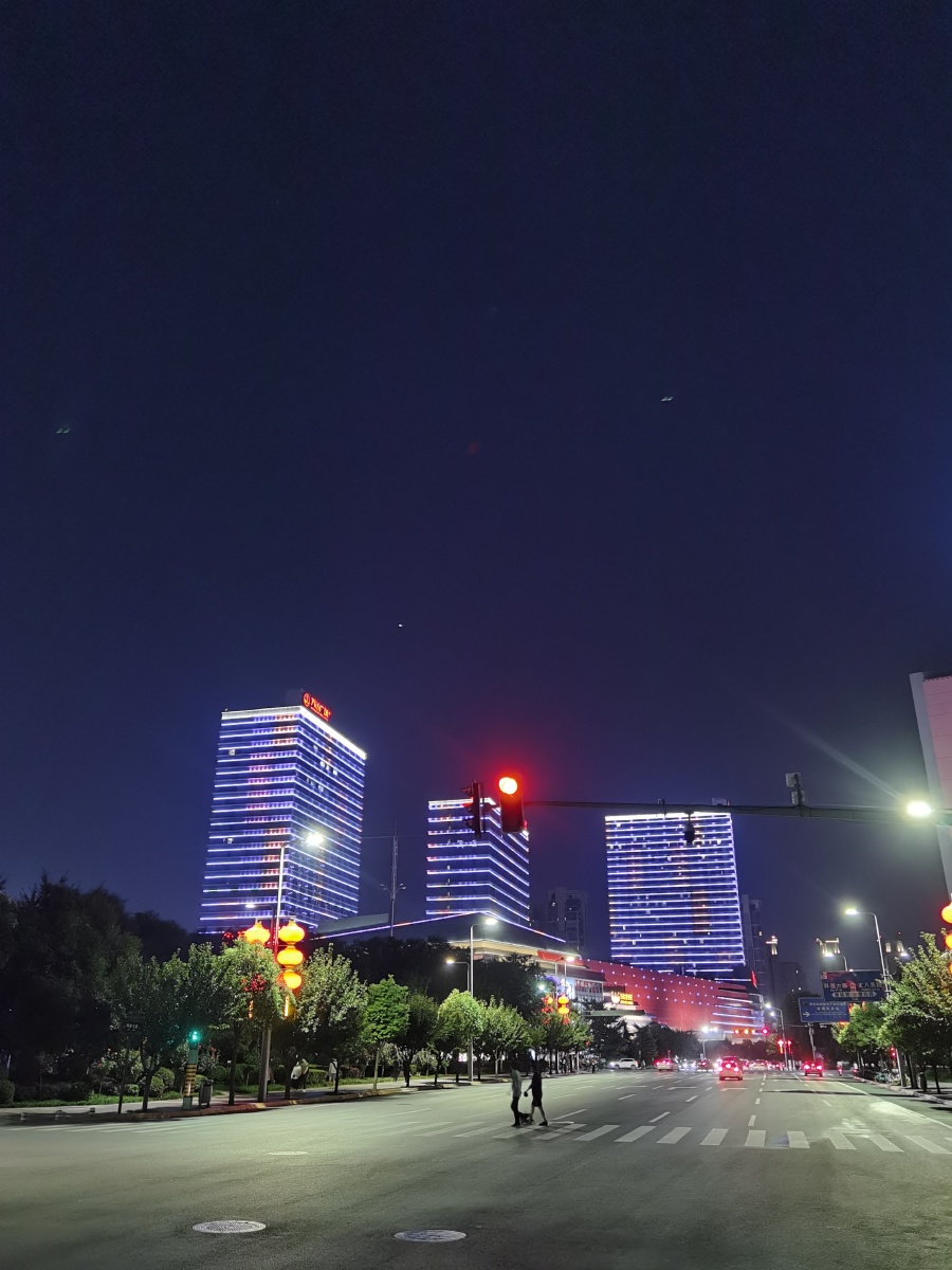 西安夜景随拍华为手机拍摄夜景模式还是不错