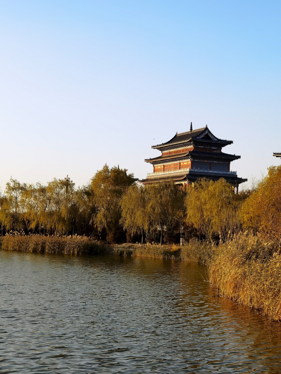 宁夏省吴忠市盐池县长城关仿古城楼旅游公园