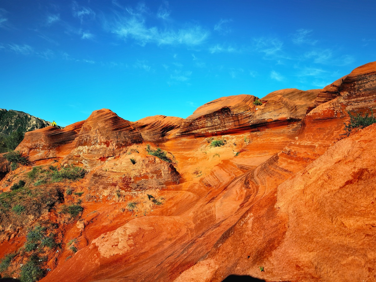 陕北好风光之靖边波浪谷地质奇观丹霞地貌华为手机p40pro拍摄