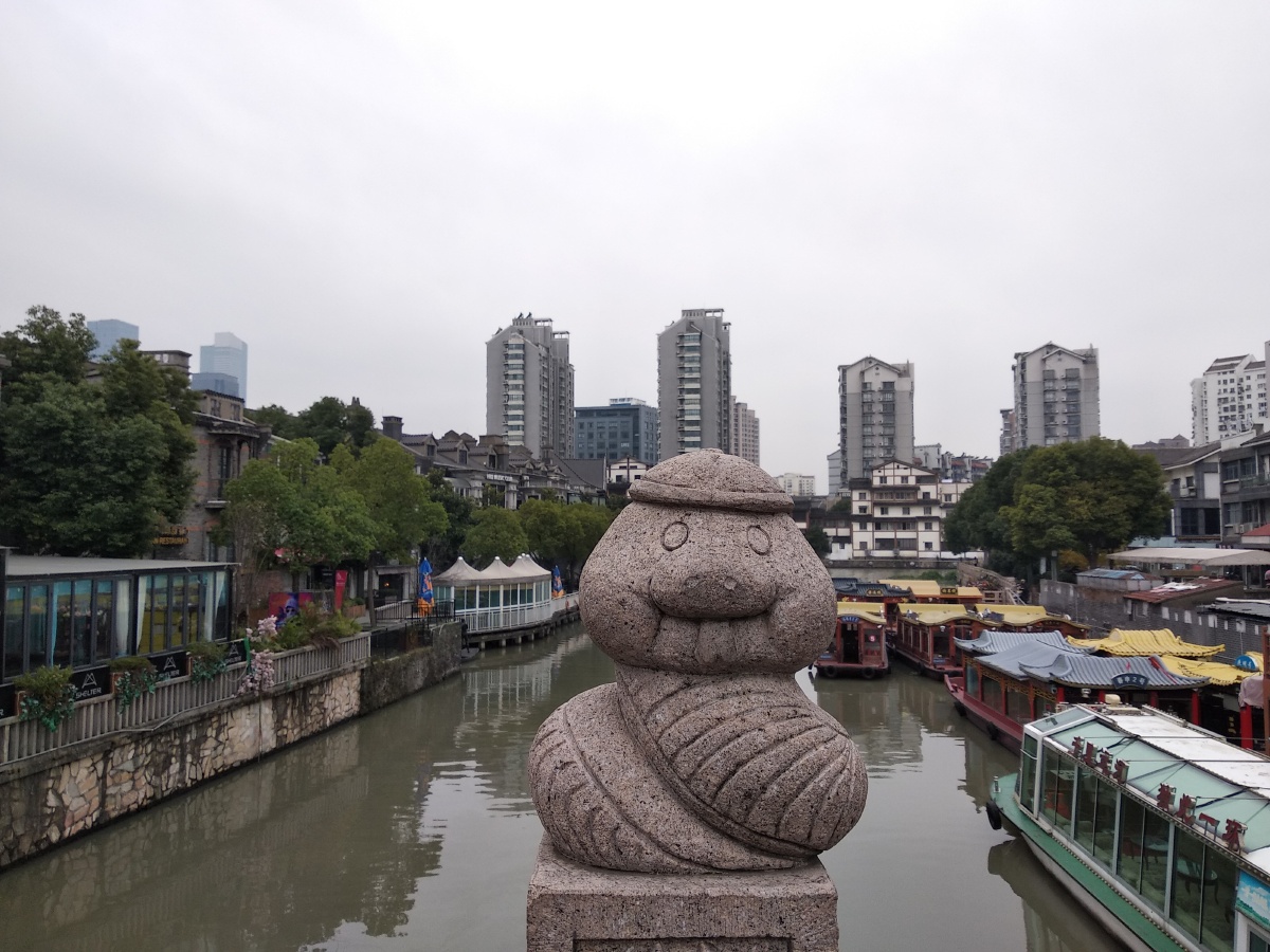 妙光桥,生肖碑,12个生肖立桥头.是不是很奇特?