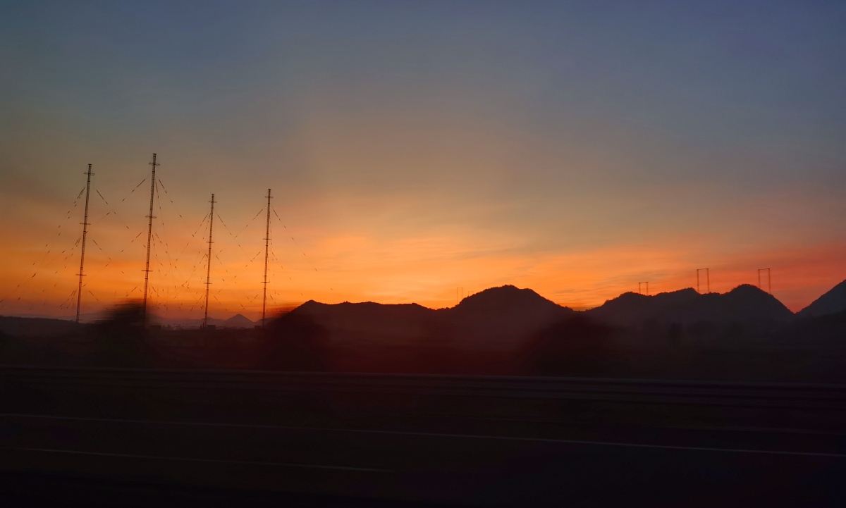 车窗外的景色如此美好