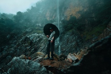 001