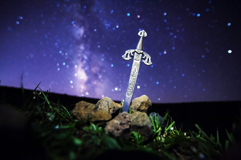 星空下的圣剑。（2015年8月14日，拍摄于张北草原天路，单张）