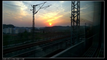 动车窗外的靓丽风景L3.jpg