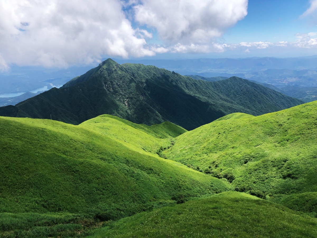 绿色的武功山海拔1980米登山需要5个小时江西最高峰