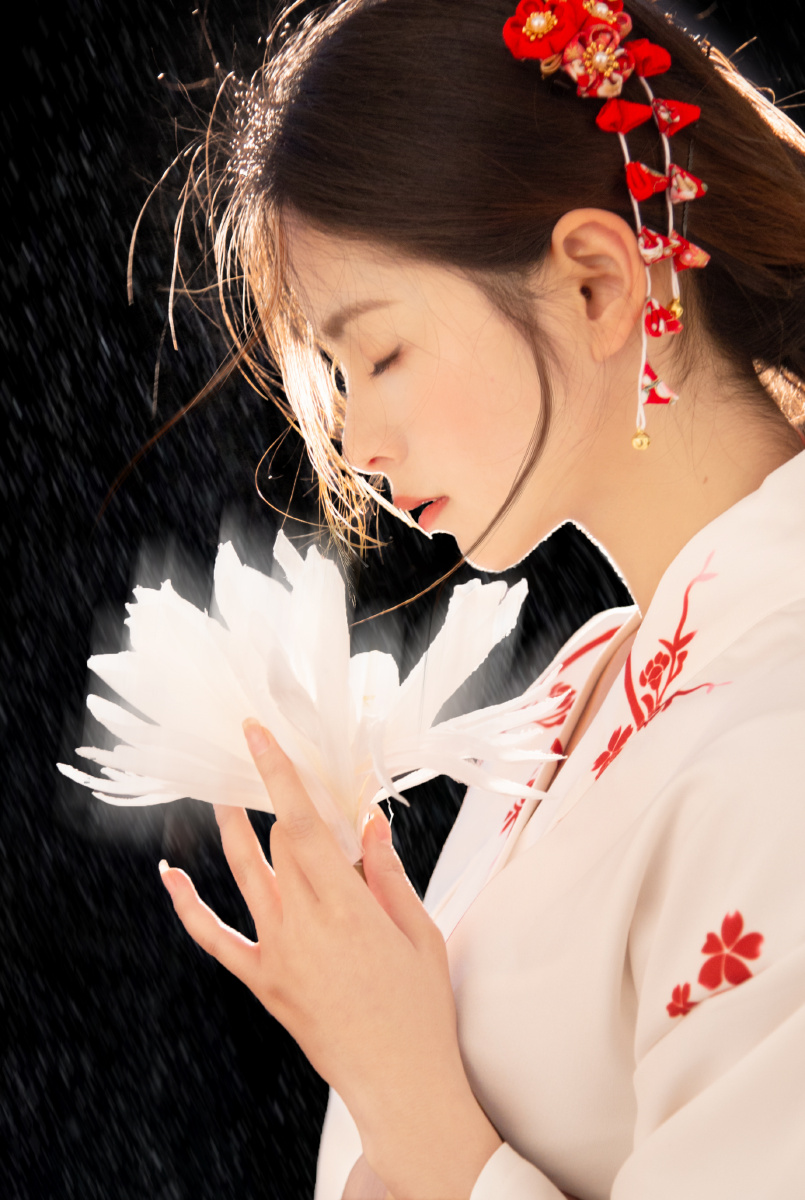 神明少女你的眼里满是星辰