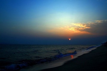 落日三亚湾