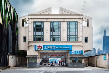 2U0A5702