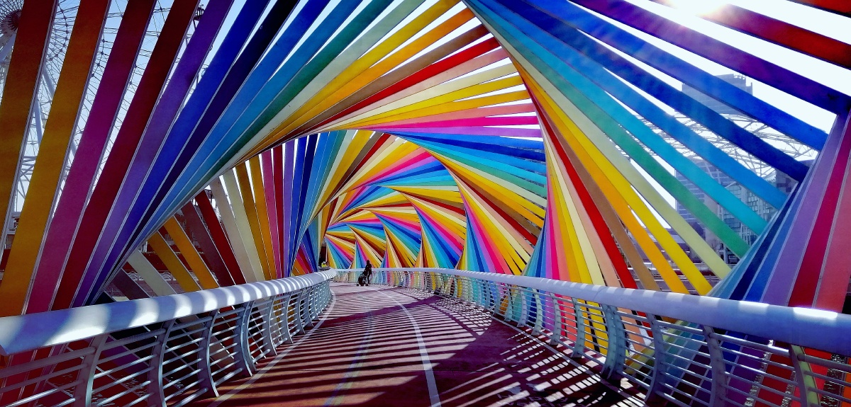 青岛市黄岛区海上嘉年华彩虹桥