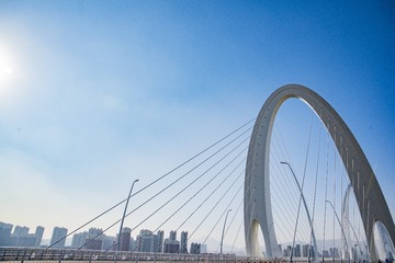 157052