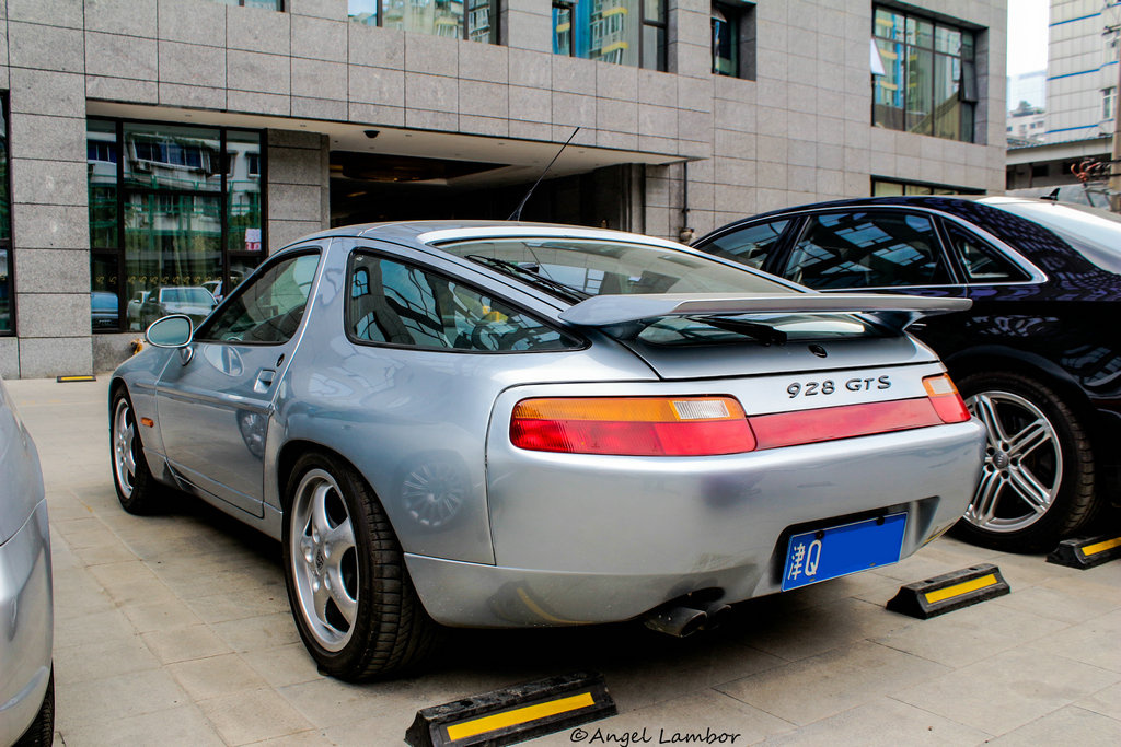 品味岁月光辉保时捷928gts