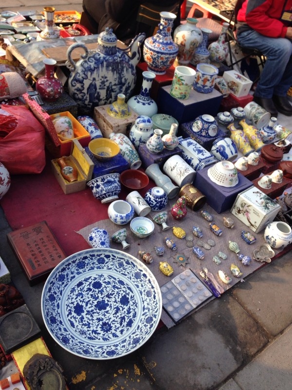 潘家园地摊华为手机拍摄