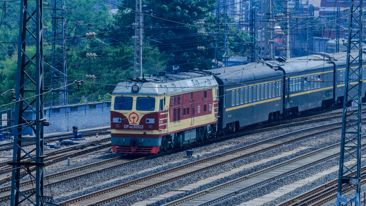 6451\/6452次列车本务更换