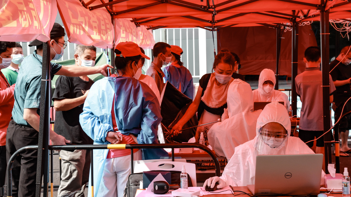 厦门疫情又起烈日炎炎之下奋斗在抗疫一线的英雄们你们辛苦了