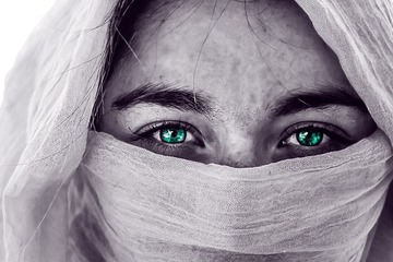 001