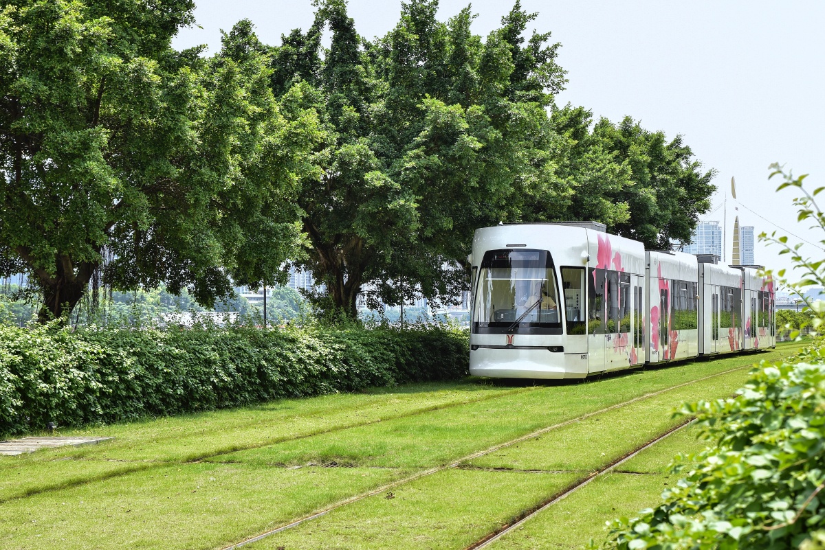 广州塔下的小火车