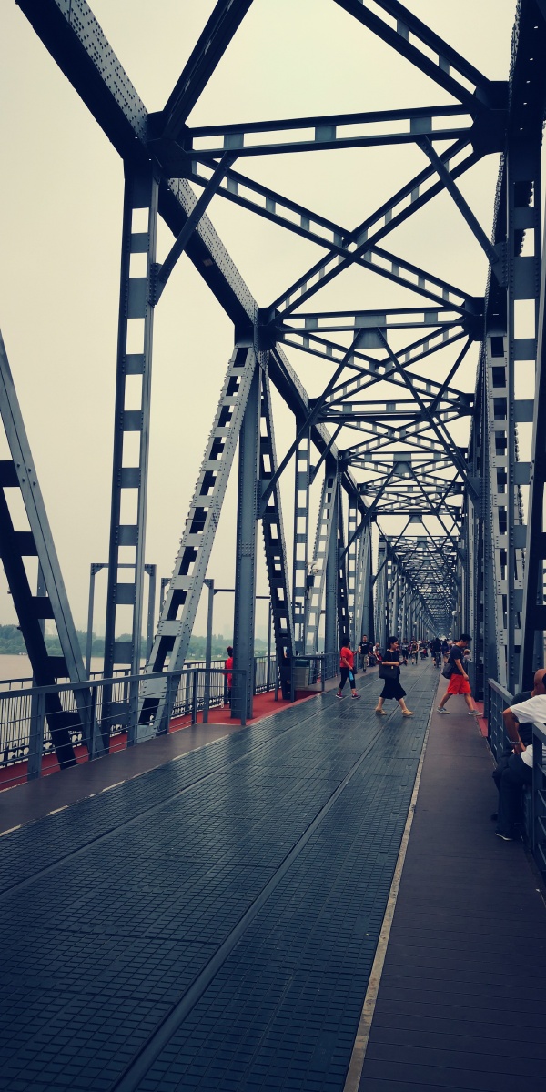 桥- 半梦半醒之间 - 图虫