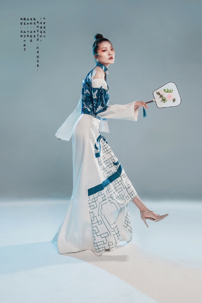 岭南不言深  晓梦故园春 摄影:亦康 模特:陈圆圆 化妆:小斯 服装:温