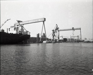 682057